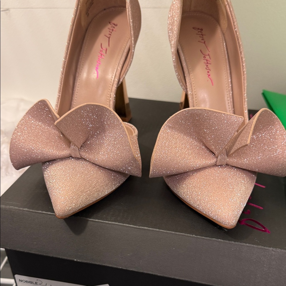 New no tags - last week at this price with discount shipping Betsey Johnson